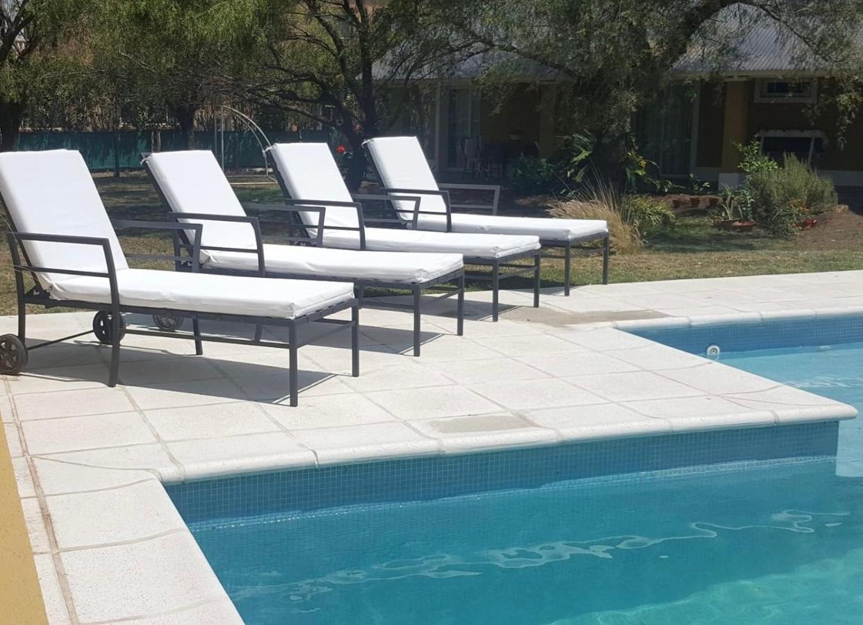 Casa 6 A Malibu 3Km Del Aeropuerto Podes Dejar Tu Auto Villa Allende Ngoại thất bức ảnh