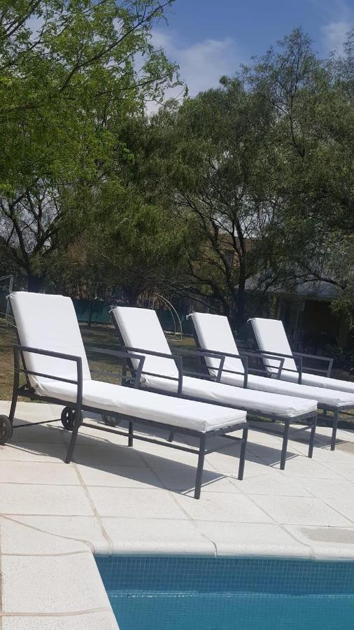 Casa 6 A Malibu 3Km Del Aeropuerto Podes Dejar Tu Auto Villa Allende Ngoại thất bức ảnh