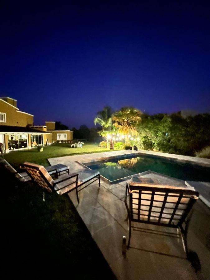 Casa 6 A Malibu 3Km Del Aeropuerto Podes Dejar Tu Auto Villa Allende Ngoại thất bức ảnh